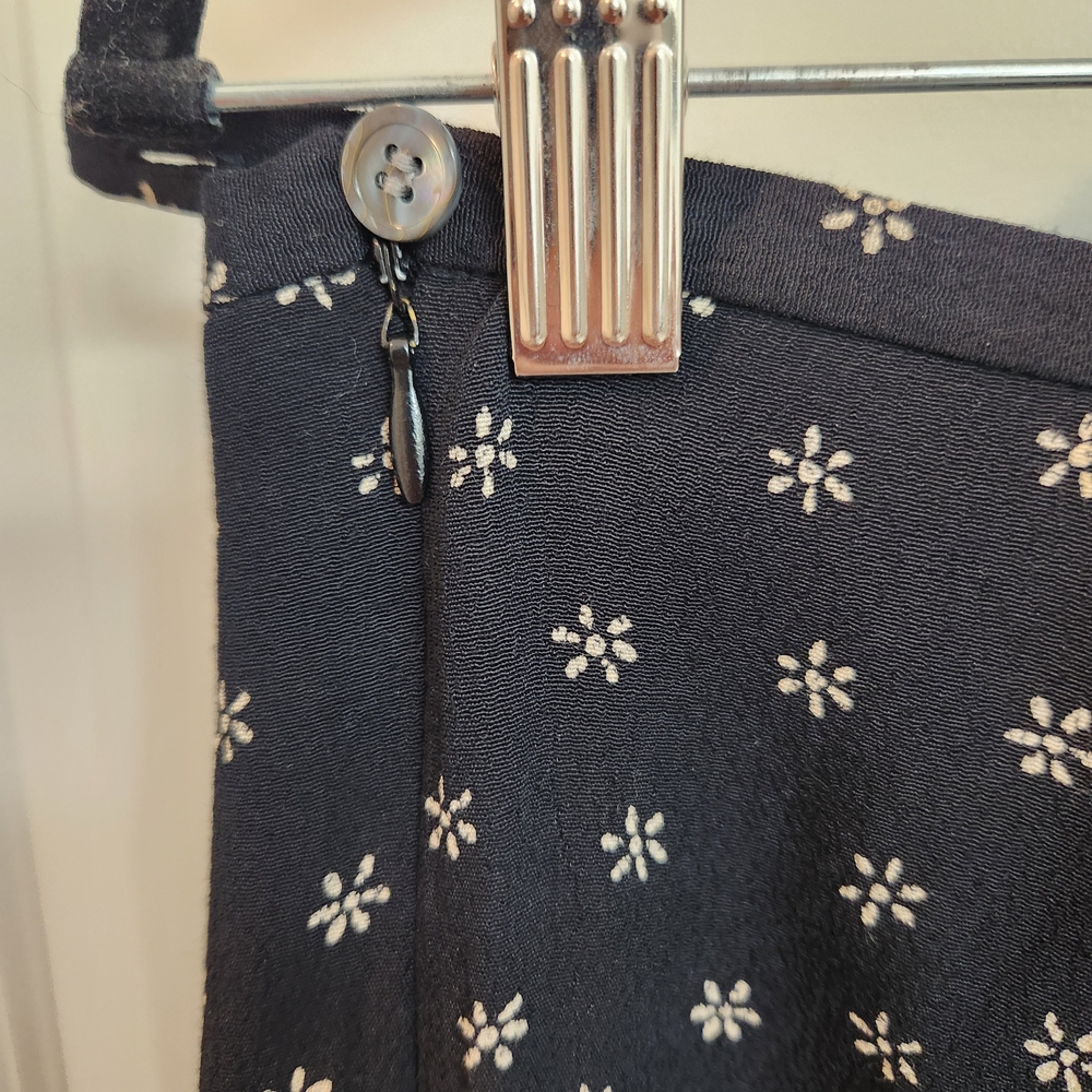 Vintage Floral Print A-Line Knee-Length Skirt - Picture 4 of 4